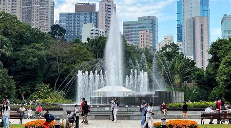 上環 公園|港島好去處｜上環隱世公園紅白積木城堡 愛麗絲童話風熱門打卡